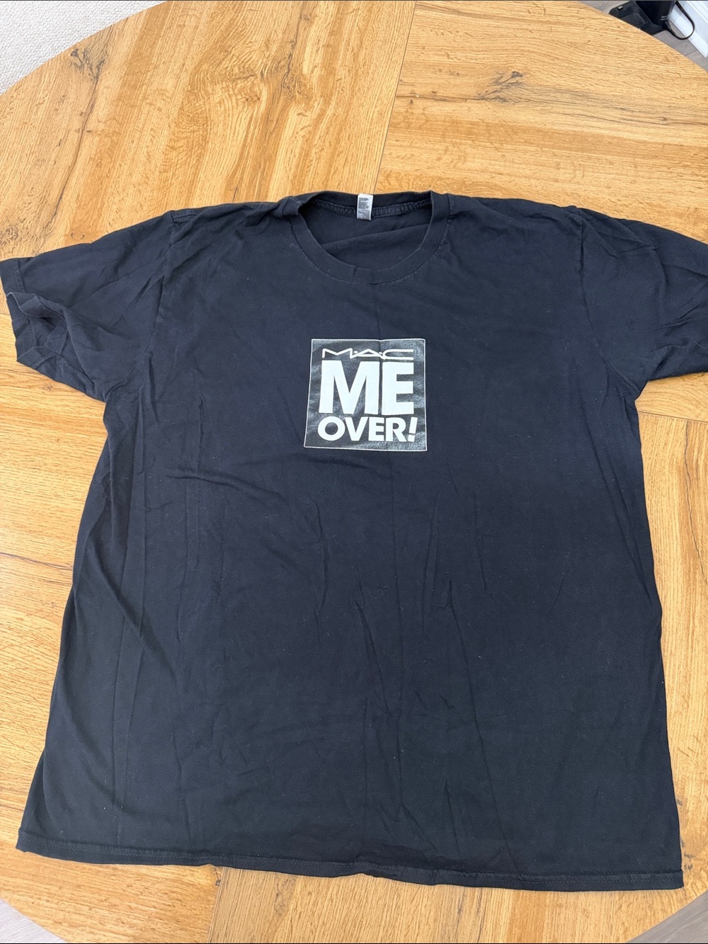 Collectible MAC Cosmetics MAC ME OVER! Graphic Crewneck Tee